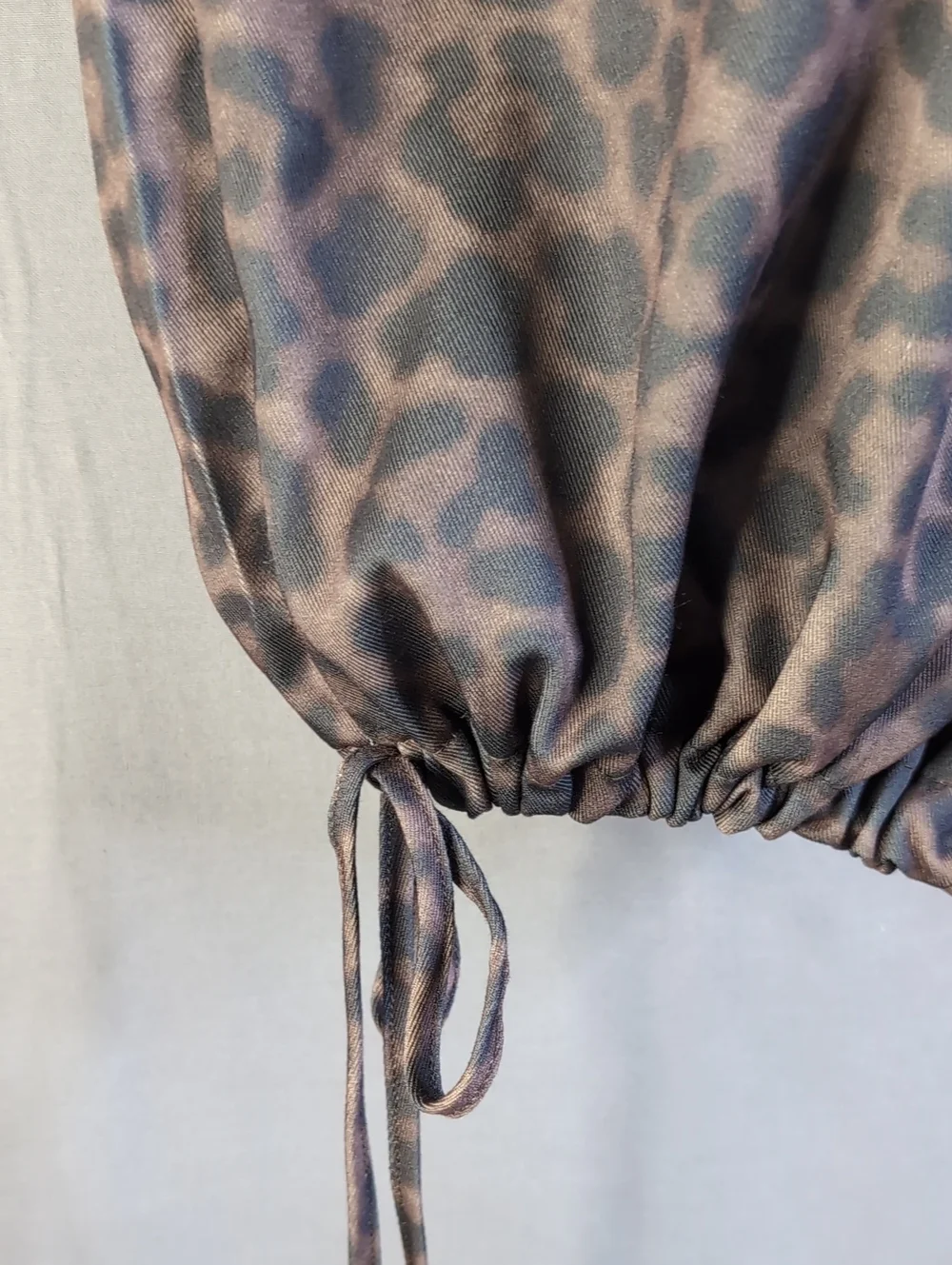 Large Women's leopard-print balloon-leg pants- NWT